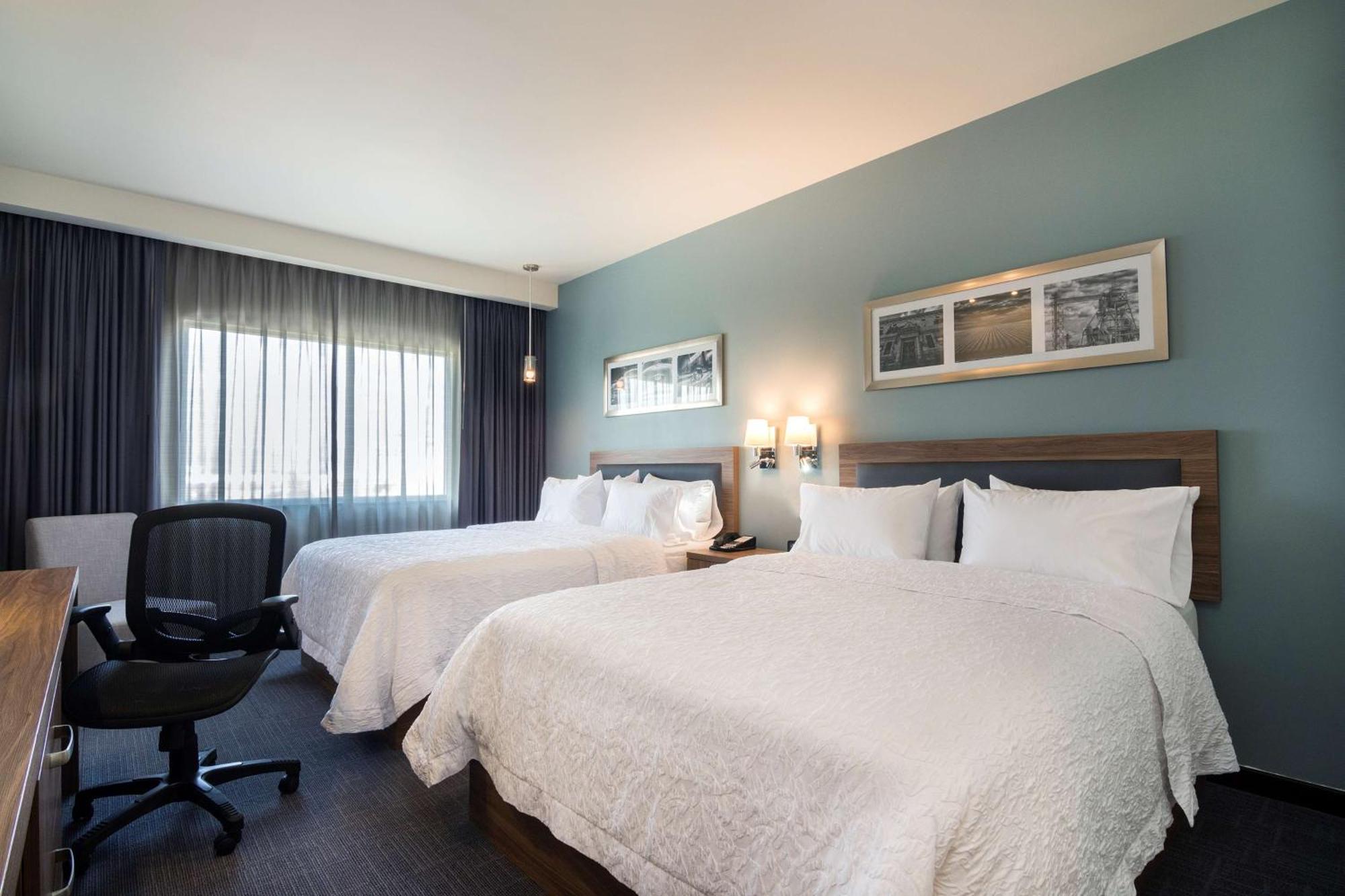 Hampton Inn & Suites By Hilton Salamanca Bajio Ngoại thất bức ảnh