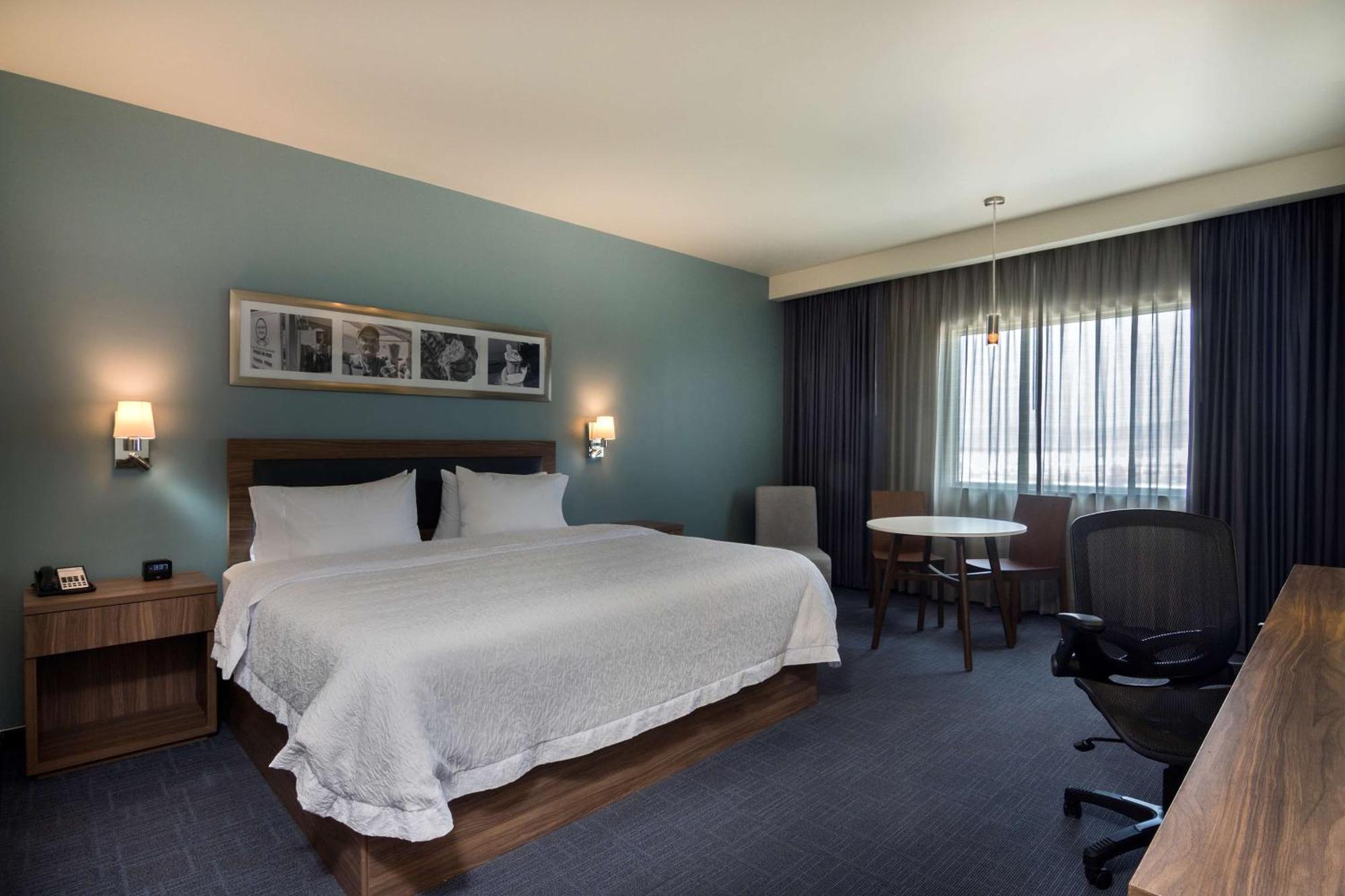 Hampton Inn & Suites By Hilton Salamanca Bajio Ngoại thất bức ảnh